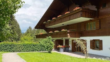 Chalet | Exterior