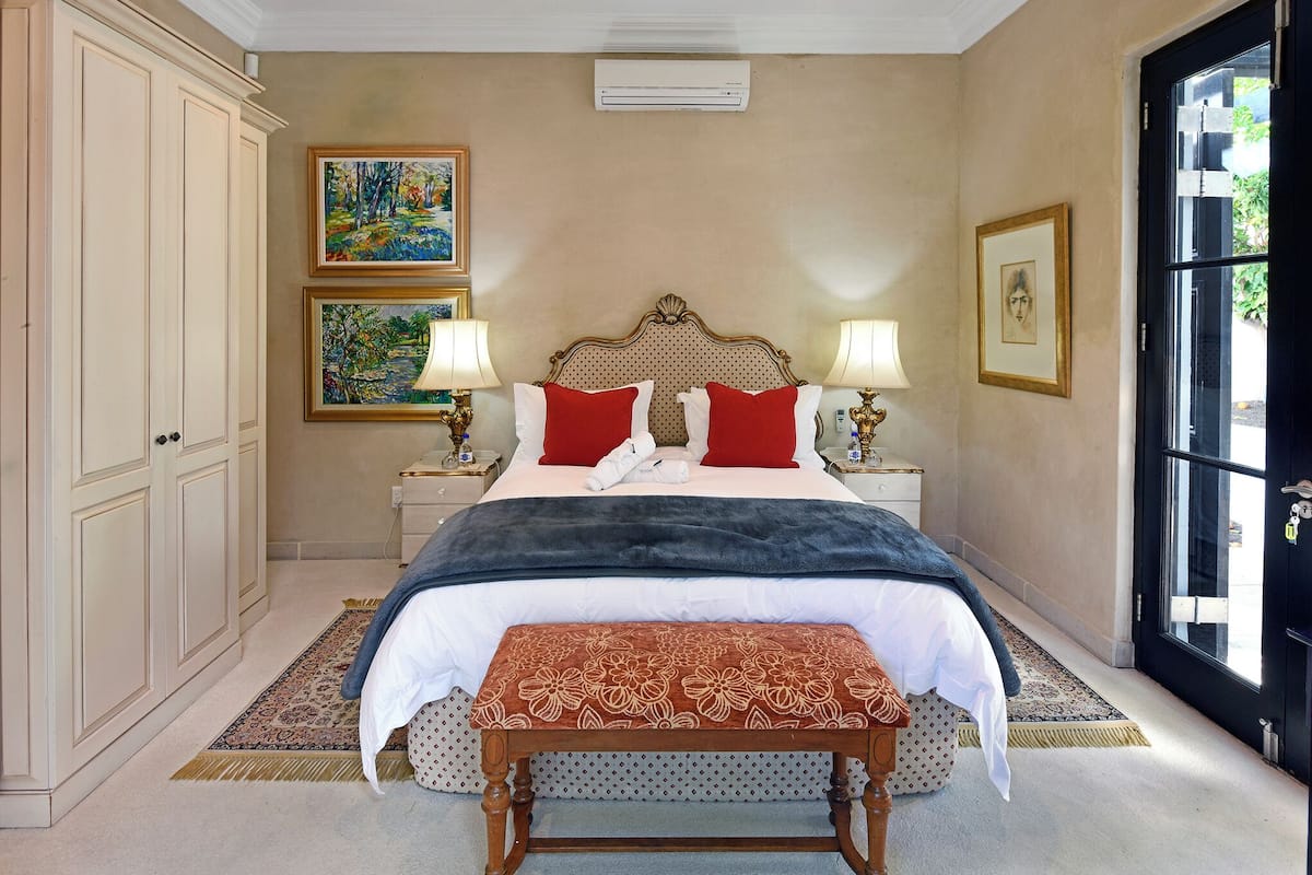 Roque Suite Double luxury deluxe room | 책상, 노트북 작업 공간, 암막 커튼, 방음 설비