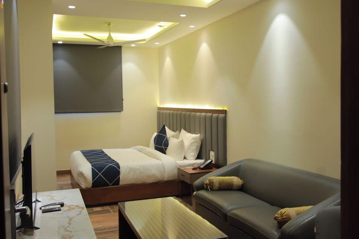 Luxury Suite