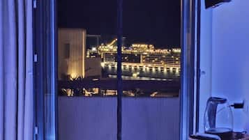 Family Suite, Sea View and Pool View | 1 bedroom, Egyptian cotton sheets, premium bedding, memory foam beds