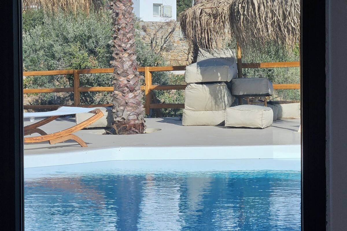 Family Suite, Sea View and Pool View | Egyptian cotton sheets, premium bedding, memory foam beds, in-room safe