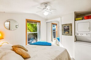 1 bedroom, bed sheets