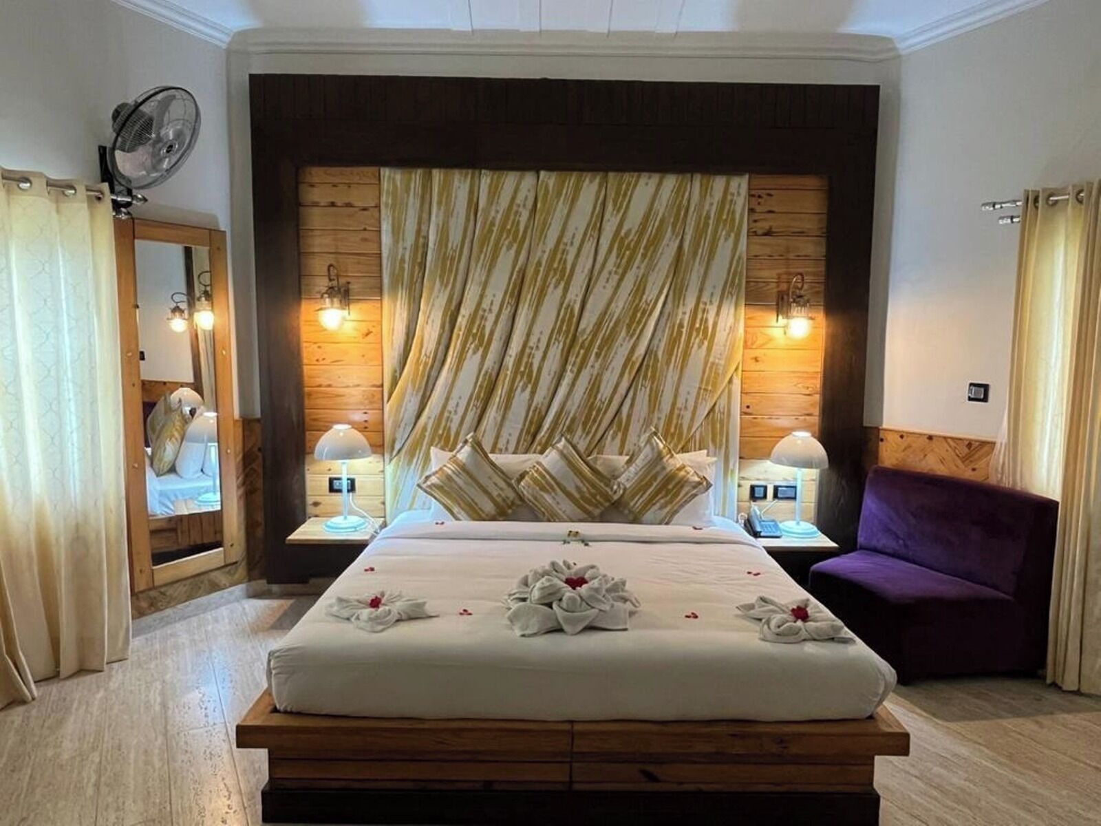 MJ Funcity Waterpark And Resort, Bakshi Ka Talab Hotel Reviews, Rooms