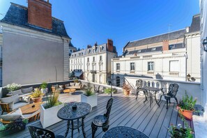 Outdoor dining - 10-room hotel with breakfast. Perfect location in the center, nearby the Opera  (Tours)