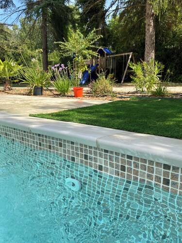 Gîte " Les Jardins de l'Oasis " All comforts for 12 people  