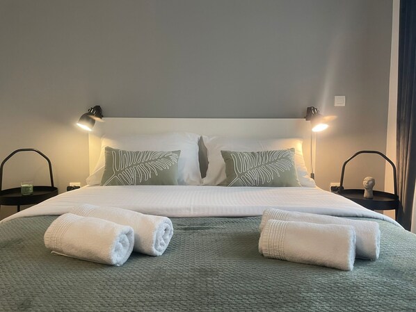 1 chambre, fer et planche à repasser, Wi-Fi, draps fournis