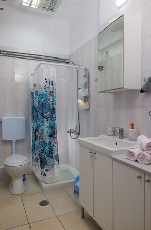 Shower, hair dryer, towels, soap - THENA apartment in  Limenas Chersonisou (Limenas Chersonisou)