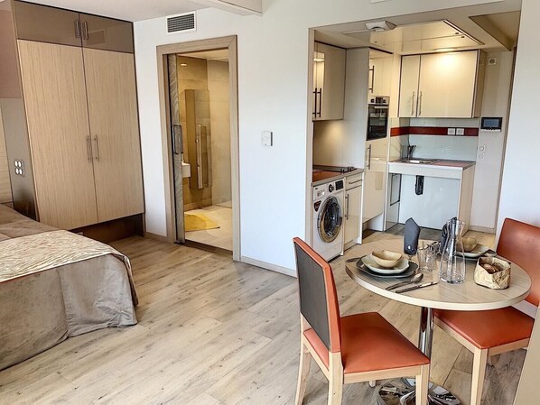 Comfort-Studio, Balkon | Wohnbereich