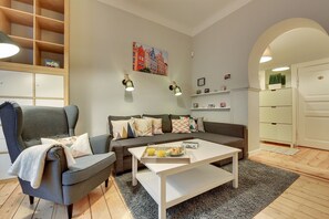 2 bedrooms, iron/ironing board, free WiFi