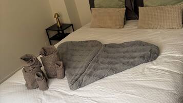2 bedrooms, iron/ironing board, travel crib, free WiFi