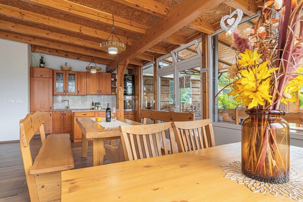 Family Apartment, Multiple Bedrooms (Natura Kolpa Family Apartment) | Outdoor dining