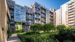 Front of property - Apartamenty Sun & Snow Qbik Loft (Warsaw)