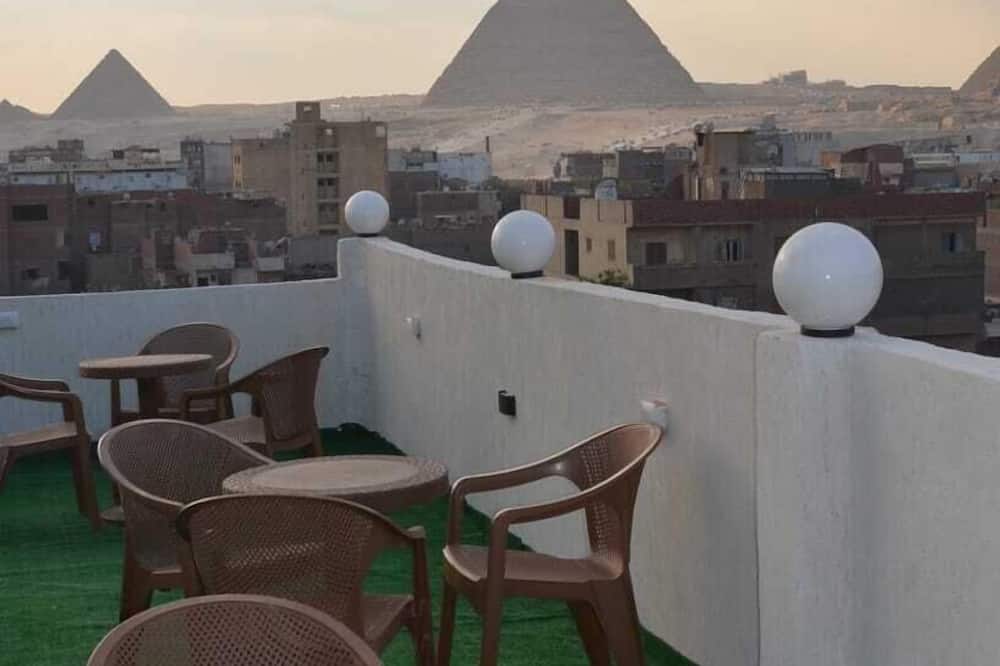 Pyramids Terrace Hostel
