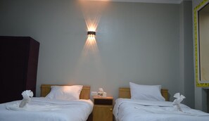 Dobbelt- eller tomannsrom – executive | Lydisolert og wi-fi (inkludert)