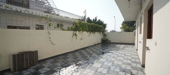 Fully Furnished Villa with lawn available for stay & parties/Functions at Mohali