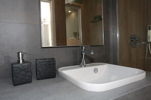 Room, Sea View | Bathroom - OIKIA AUTOMATIC ROOMS (Agrigento)