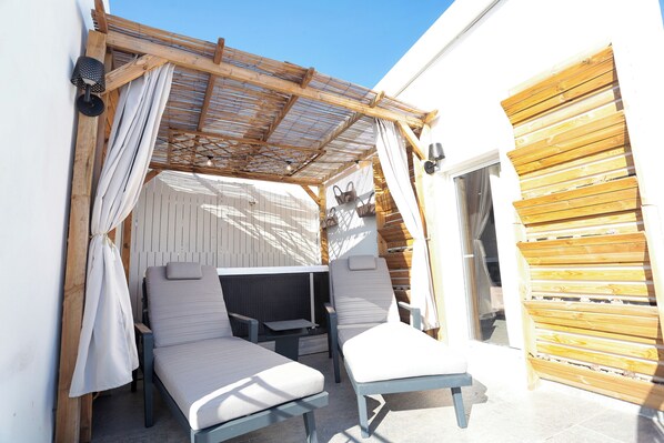 Room, Sea View, Sea Facing | Terrace/patio - OIKIA AUTOMATIC ROOMS (Agrigento)