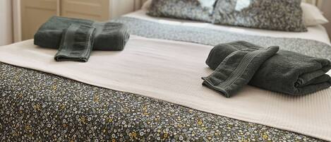 6 多间卧室、熨斗/熨衣板、免费 WiFi、床单