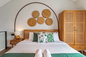 Habitación Deluxe doble, vistas al jardín | Escritorio y wifi gratis