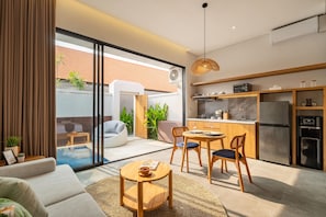 Deluxe-Villa, Gartenblick | 1 Schlafzimmer, Schreibtisch, kostenloses WLAN