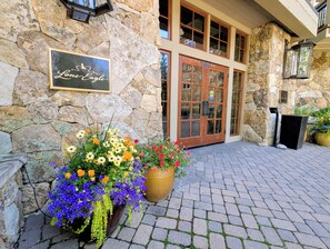 Exterior detail - Private Balcony, Mtn Views, Shops & Restaurants (Keystone)