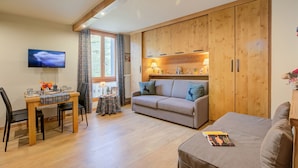 Unclassified image, 2 of 24, button - Studio Les Caribous Mountain Retreat (Pragelato)