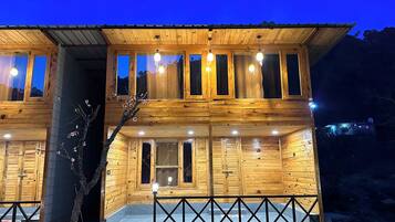 Grand studio suite | Individueel gemeubileerd, een laptopwerkplek, gratis wifi