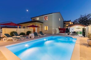 Pool - Villa Monique in Vodnjan (Vodnjan)