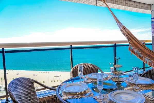 Departamento básico | Restaurante al aire libre
