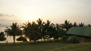 Exterior - Lodge Hummingbird - Lake Bosomtwe (Kuntanse)
