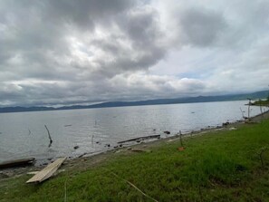 Exterior - Lodge Hummingbird - Lake Bosomtwe (Kuntanse)