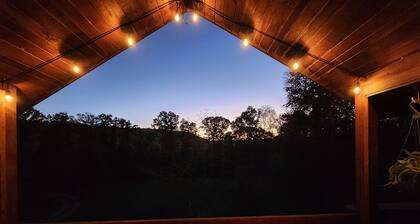 Seven Springs, Sleeps 8, Fireplace & Mountain Views