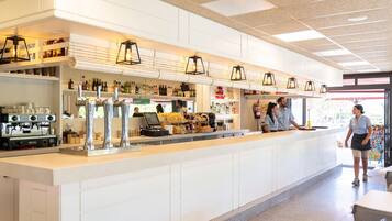 Nhà | Khu ăn uống