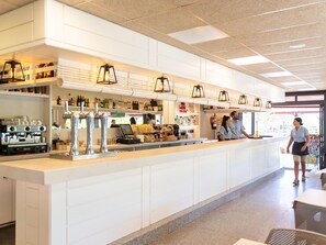 Dining - Cosy Bungalow With Terrace (Malgrat de Mar)