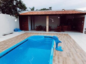 10 kolam renang outdoor
