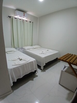 Chambre Triple | Bureau, Wi-Fi gratuit