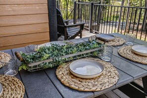 Huisje, 2 slaapkamers | Buiten dineren