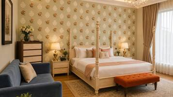 Suíte superluxo, vista para o jardim | Roupas de cama premium, escrivaninha, espaço de trabalho para notebook