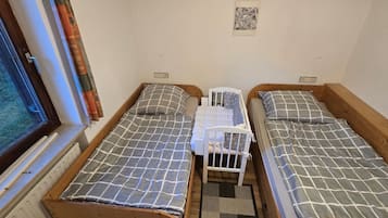 1 多间卧室、办公桌、熨斗/熨衣板、WiFi