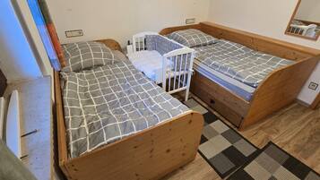 1 Schlafzimmer, Schreibtisch, Bügeleisen/Bügelbrett, WLAN