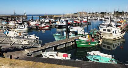 à l'HerbaudiÚre, 100 m bord de mer, 5 mn du port, maison idéale pour 4 personnes