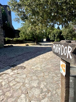 Property grounds - Tavertet lovely cozy apartment (Tavertet)