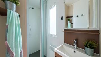 House | Bathroom