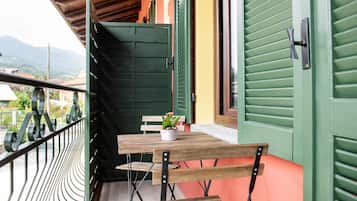 Quadruple Room | Terrace/patio