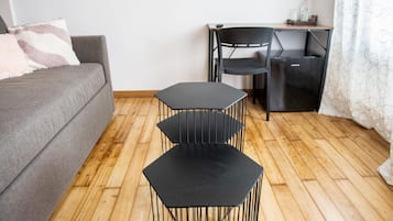 Family Quadruple Room | Living area