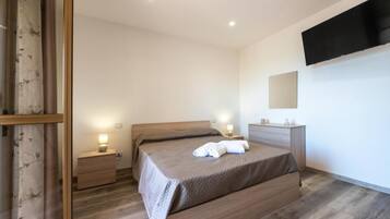 5 slaapkamers, een strijkplank/strijkijzer, wifi, beddengoed