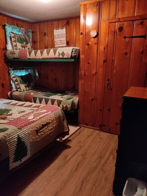 2 habitaciones y ropa de cama