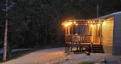 Classy 3 Bed home w/ pool access - Moose Cabin