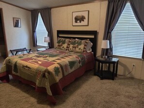 1 bedroom, bed sheets