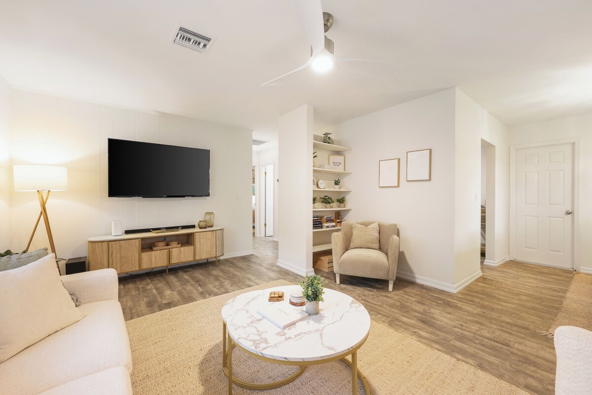 Photo 30 of Casa Bella in Heart of Naples, Playground, All-New Interior, Beautiful & Bright
